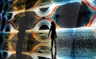 FEATURE - Verzerrungen in der Raumzeit: Kunstinstallation beim Manchester Science Festival