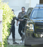 PEOPLE - Sportlicher Ben Affleck bestellt sich ein Laufband