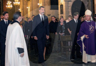 PEOPLE - Mallorca: Felipe und Letizia gedenken der Opfer des Sturms in Manacor