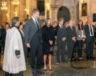 PEOPLE - Mallorca: Felipe und Letizia gedenken der Opfer des Sturms in Manacor