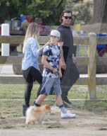 EXKLUSIV - Gavin Rosedale mit Sophia Thomalla und seinen Jungs am Balboa Lake