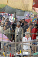 PEOPLE - Richard Gere bei Dreharbeiten zu 'Mother, Father, Son' in Sevilla 