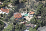 EXKLUSIV - Neues Haus: Justin Bieber schaut sich das Anwesen von Rihanna an