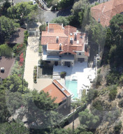 EXKLUSIV - Neues Haus: Justin Bieber schaut sich das Anwesen von Rihanna an