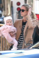 PEOPLE - Promis schleppen ihre Kinder