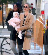 PEOPLE - Promis schleppen ihre Kinder