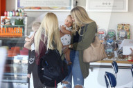 PEOPLE - Promis schleppen ihre Kinder