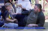 PEOPLE - Ben Affleck mit seinen Kindern in einem Park in Pacific Palisades