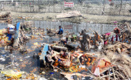 NEWS - Indien: Fluss Jamuna leidet nach Durga-Puja-Festival massiv