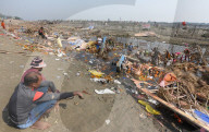 NEWS - Indien: Fluss Jamuna leidet nach Durga-Puja-Festival massiv