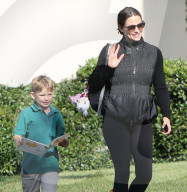 PEOPLE - Jennifer Garner und Energiebündel Samuel unterwegs