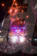 PEOPLE - 'Bohemian Rhapsody' an der Carnaby Street in London