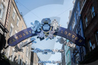 PEOPLE - 'Bohemian Rhapsody' an der Carnaby Street in London