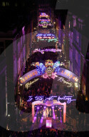 PEOPLE - 'Bohemian Rhapsody' an der Carnaby Street in London