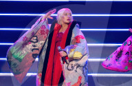 PEOPLE - Christina Aguilera live in Oakland