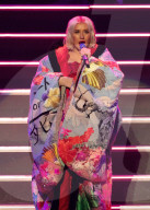 PEOPLE - Christina Aguilera live in Oakland