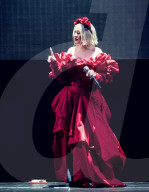 PEOPLE - Christina Aguilera live in Oakland