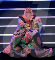 PEOPLE - Christina Aguilera live in Oakland