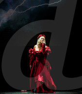 PEOPLE - Christina Aguilera live in Oakland