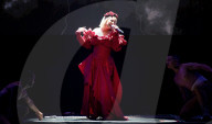 PEOPLE - Christina Aguilera live in Oakland