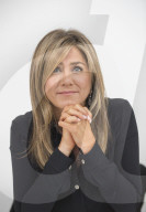 PORTRAIT - Jennifer Aniston