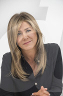PORTRAIT - Jennifer Aniston