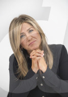 PORTRAIT - Jennifer Aniston