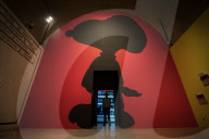 FEATURE - Charlie Brown! Ausstellung im Somerset House in London