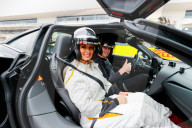 PEOPLE - Formel1: Millie Bobby Brown zu Besuch bei Lewis Hamilton auf der Rennstrecke in Austin