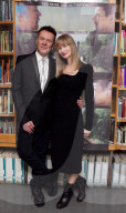 PORTRAIT - Larry Mullen und Ann Acheson