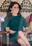 PEOPLE - Royal Tour: Meghan fühlt ihren Babybauch 