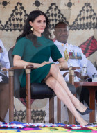 PEOPLE - Royal Tour: Meghan fühlt ihren Babybauch 