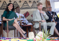PEOPLE - Royal Tour: Meghan fühlt ihren Babybauch 
