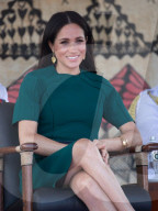 PEOPLE - Royal Tour: Meghan fühlt ihren Babybauch 