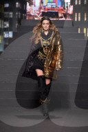 PEOPLE - New York Moschino x H&M Show: Promis auf dem Laufsteg