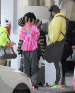 EXKLUSIV - Bella Thorne und Mod Sun 'undercover' am Flughafen von LA