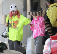 EXKLUSIV - Bella Thorne und Mod Sun 'undercover' am Flughafen von LA