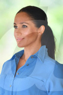 PEOPLE - Royal Tour: Meghans verrutschter Kragen