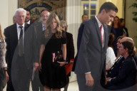 PEOPLE - Spanien: Richard Gere und Alejandra Silva zu Besuch im Parlament