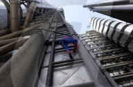 NEWS - Spiderman Alain Robert klettert auf den Heron Tower in London 