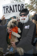 FEATURE - Halloween: Hunde Parade im Tompkins Square Park in NYC