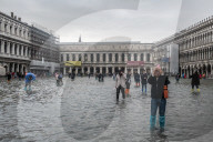 NEWS - Venedig: Markusplatz nach Hochwasser evakuiert