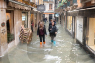 NEWS - Venedig: Markusplatz nach Hochwasser evakuiert