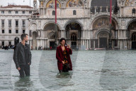 NEWS - Venedig: Markusplatz nach Hochwasser evakuiert