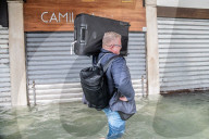 NEWS - Venedig: Markusplatz nach Hochwasser evakuiert
