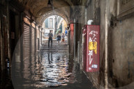 NEWS - Venedig: Markusplatz nach Hochwasser evakuiert