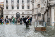 NEWS - Venedig: Markusplatz nach Hochwasser evakuiert