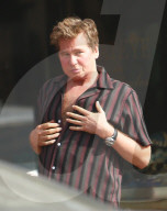 EXKLUSIV - Val Kilmer wirkt etwas neben der Spur
