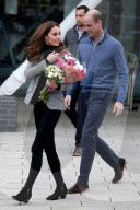 PEOPLE - Kate und William sportlich zu Besuch in Basildon