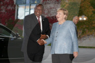 NEWS - Angela Merkel begrüsst Politgrössen zur Konferenz "G20 Compact with Africa" in Berlin